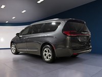 2022 Chrysler Pacifica Limited AWD