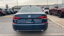 2021 Volkswagen Passat Highline Auto