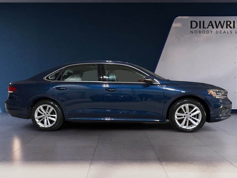 2021 Volkswagen Passat Highline Auto