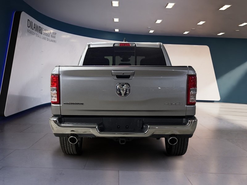 2022 RAM 1500 Big Horn 4x4 Crew Cab 5'7" Box