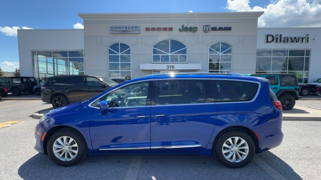 2019 Chrysler Pacifica Touring-L 2WD