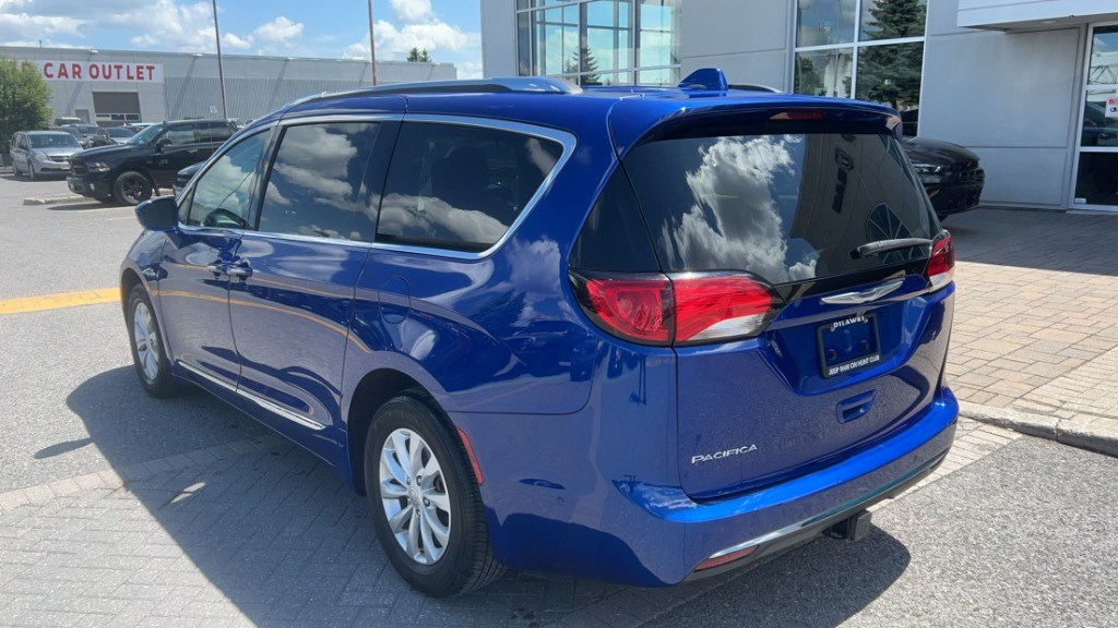 2019 Chrysler Pacifica Touring-L 2WD