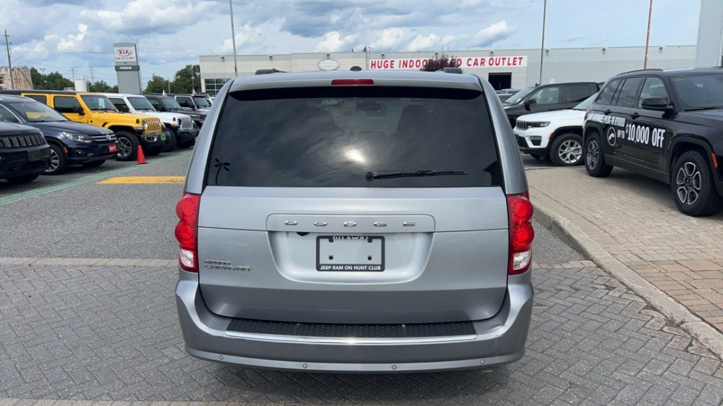 2019 Dodge Grand Caravan SXT Premium Plus 2WD