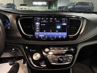 2022 Chrysler Pacifica Hybrid Limited 2WD