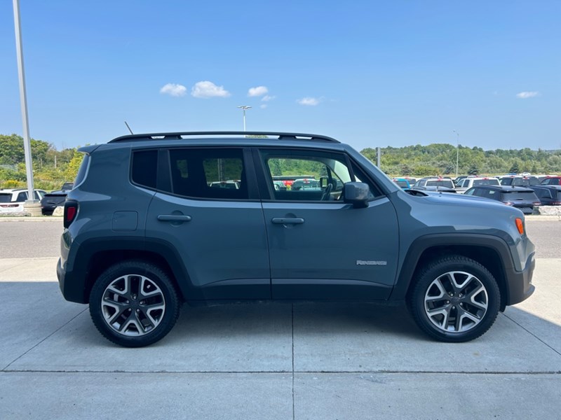 2017 Jeep Renegade 4X4 North | Heated Seats | Clean Carfax!